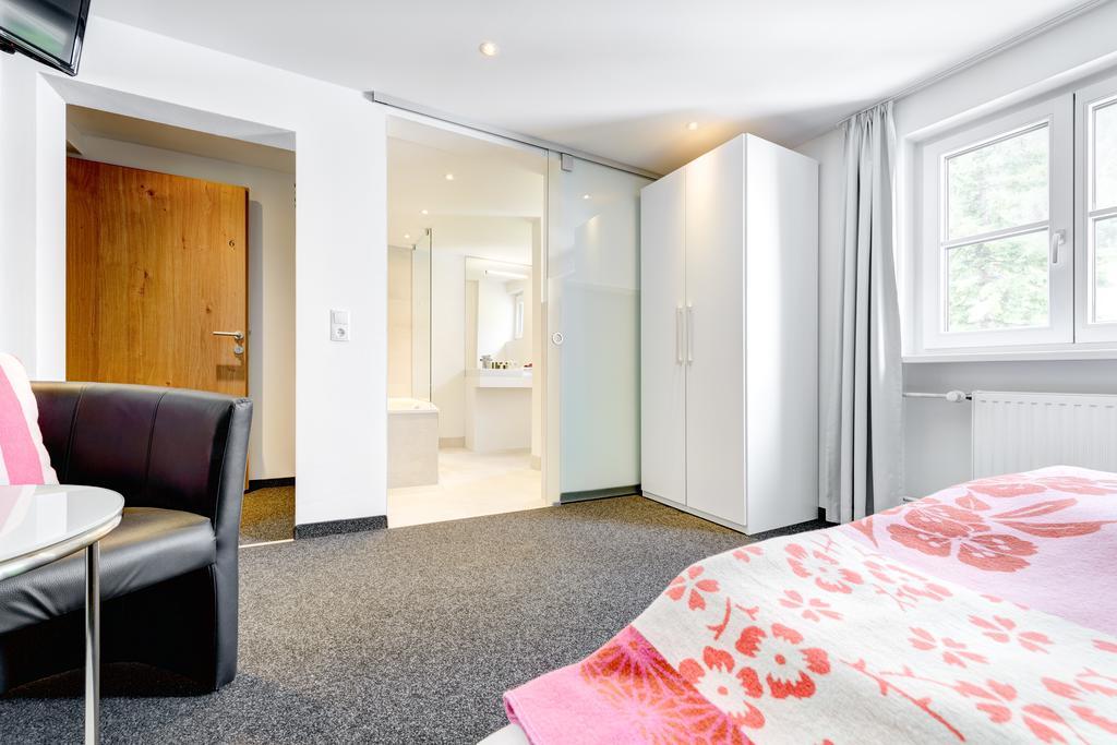Hotel Luen ブラント エクステリア 写真