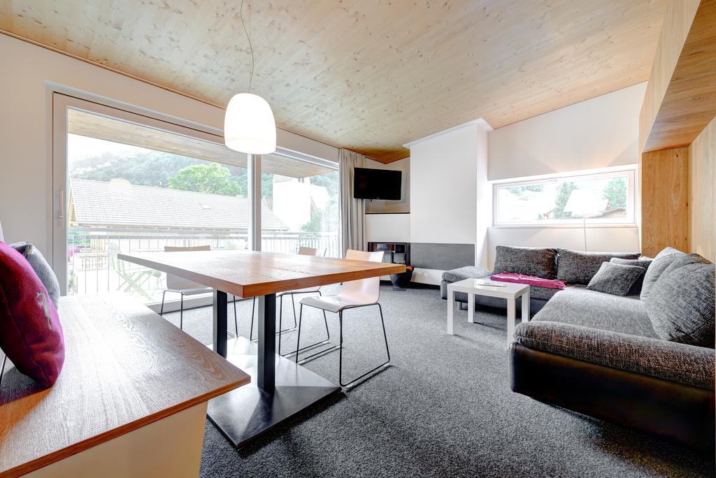 Hotel Luen ブラント エクステリア 写真